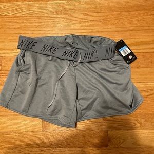 Nike shorts nwt